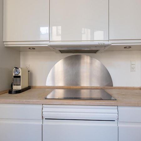 Large Apartment With Canal View In Central Cph City Копенгаген Экстерьер фото