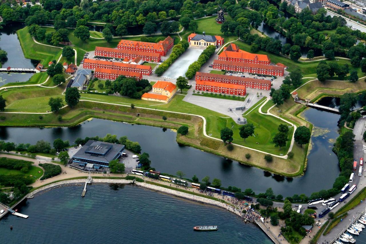 Large Apartment With Canal View In Central Cph City Копенгаген Экстерьер фото