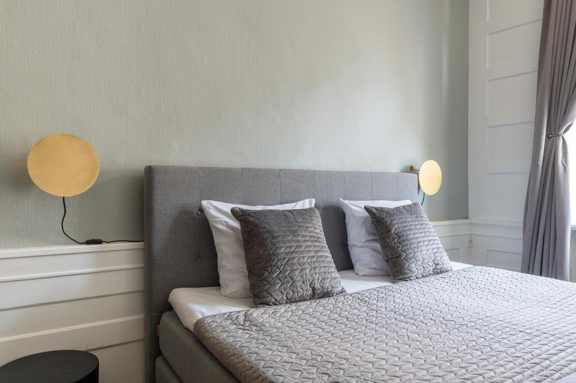 Large Apartment With Canal View In Central Cph City Копенгаген Экстерьер фото